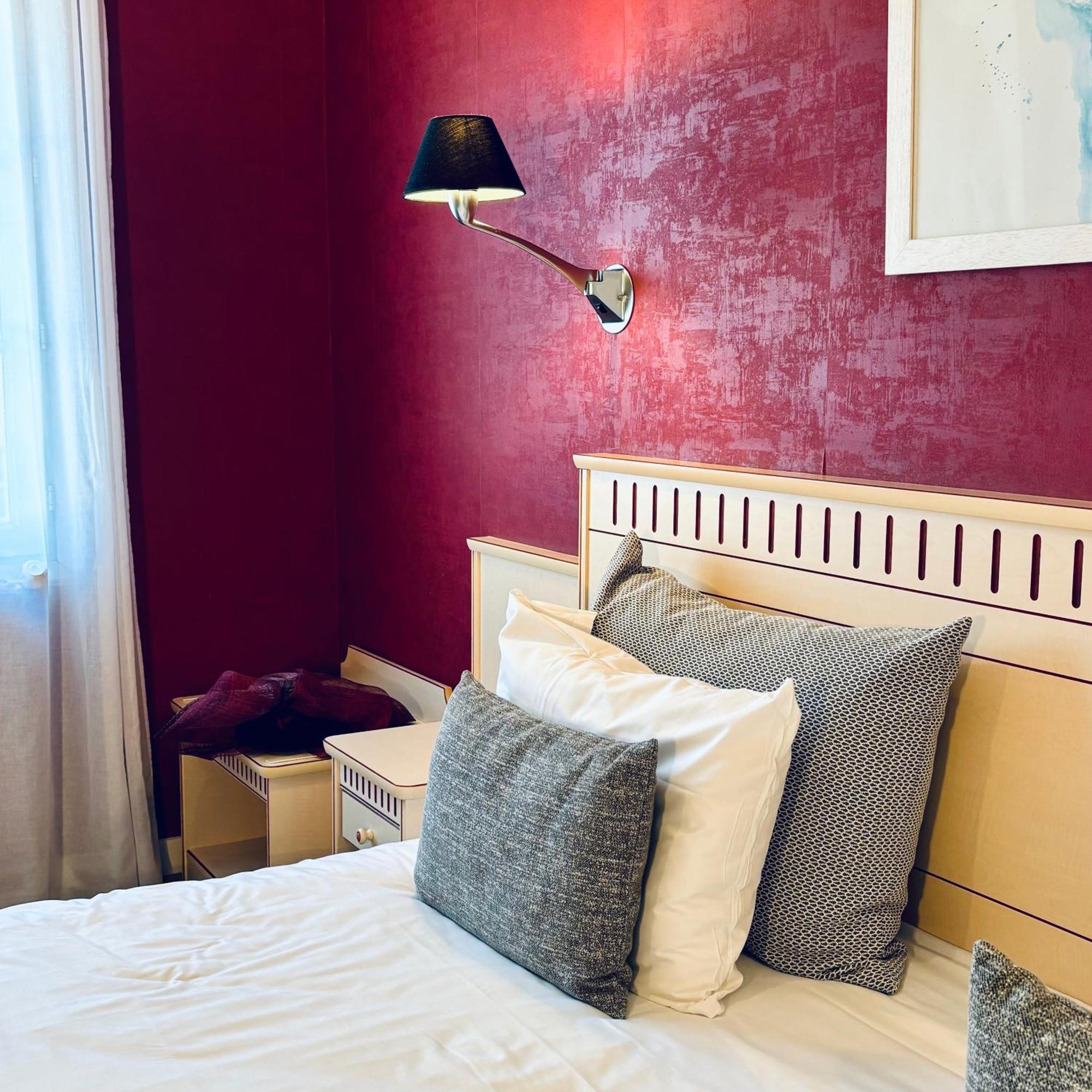 Logis Hotel-Restaurant Le Fontarabie Fontenay-le-Comte Kültér fotó