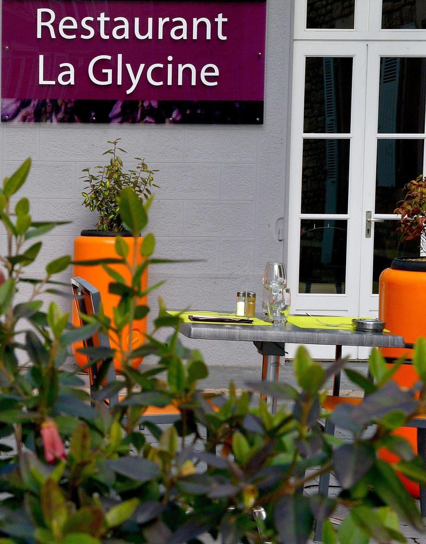 Logis Hotel-Restaurant Le Fontarabie Fontenay-le-Comte Kültér fotó