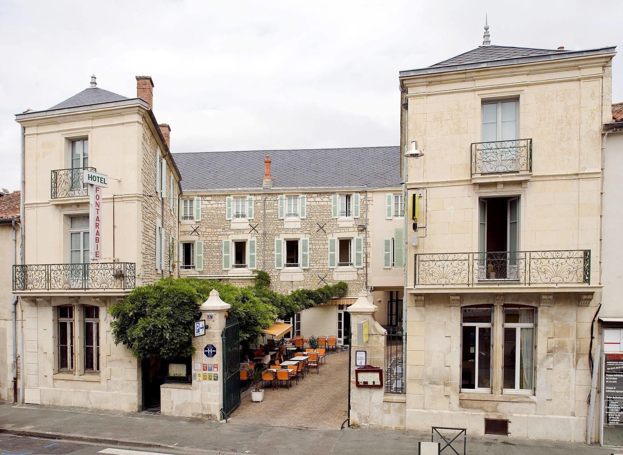 Logis Hotel-Restaurant Le Fontarabie Fontenay-le-Comte Kültér fotó